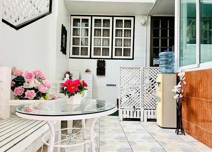 Ree House-asoke Bts 3* Bangkok