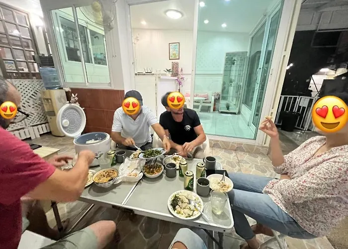 Ree House-asoke Bts 3*