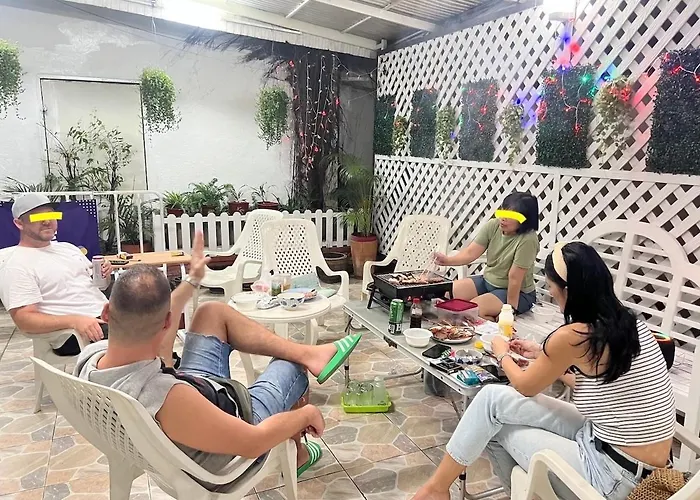 Ree House-asoke Bts Couette-café Bangkok