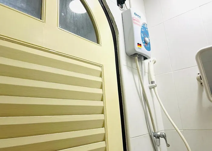 Ree House-asoke Bts Bangkok